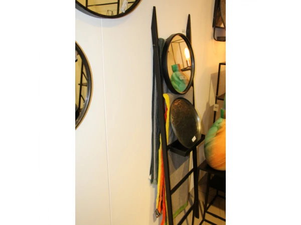 Kapstok ZEN - Zwart Zwart 4 Kapstok ZEN - Zwart Zwart - Afbeelding 2