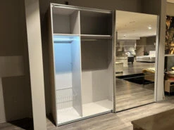 Express Schuifdeurkast STARS ONE - Eikenlook/Spiegel Hout -Lifetime || ESSENZA || Zuiver Winkel express stars one 72962