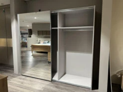 Express Schuifdeurkast STARS ONE - Eikenlook/Spiegel Hout -Lifetime || ESSENZA || Zuiver Winkel express stars one 72970