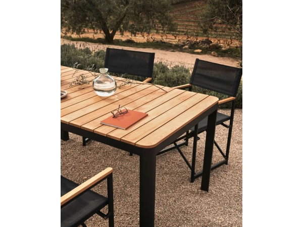 Tuintafel BONA - Teak/Zwart Hout 9 Tuintafel BONA - Teak/Zwart Hout - Afbeelding 7