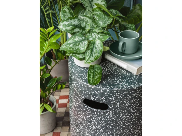 Bijzettafel Voor Buiten JENELL - Zwart Terrazzo Zwart 5 Bijzettafel Voor Buiten JENELL - Zwart Terrazzo Zwart - Afbeelding 3