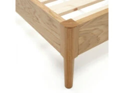 Bed LENON - Massief Hout/Eikenfineer Hout -Lifetime || ESSENZA || Zuiver Winkel kave home lenon 66325