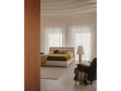 Bed MARTINA - Gebroken Wit Schapenvacht Wit -Lifetime || ESSENZA || Zuiver Winkel kave home martina 72669