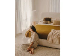 Bed MARTINA - Gebroken Wit Schapenvacht Wit -Lifetime || ESSENZA || Zuiver Winkel kave home martina 72670