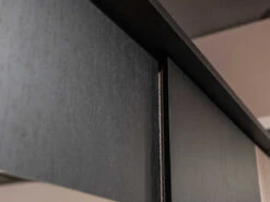 Schuifdeurkast LIMA - Lichtgrijs Eiken Grijs 30 Schuifdeurkast LIMA - Lichtgrijs Eiken Grijs -Lifetime || ESSENZA || Zuiver Winkel meubar lima slaapkamer 70849