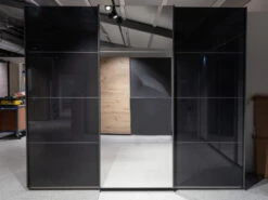 Kleerkast KULMBACH Met Spiegel - Basalt Grijs -Lifetime || ESSENZA || Zuiver Winkel rauch kulmbach 53661