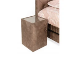 Nachttafel CHATEAU Links - Bull Liver Bruin -Lifetime || ESSENZA || Zuiver Winkel serta chateau straight 56264