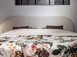 Boxspring Incl. Matras SOFIA - Beige Beige -Lifetime || ESSENZA || Zuiver Winkel stanford sofia 67558