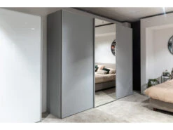 Staud Kleerkast SINFONIE PLUS Met Spiegel - Lichtgrijs Lichtgrijs 15 Staud Kleerkast SINFONIE PLUS Met Spiegel - Lichtgrijs Lichtgrijs -Lifetime || ESSENZA || Zuiver Winkel staud sinfonie plus 49366