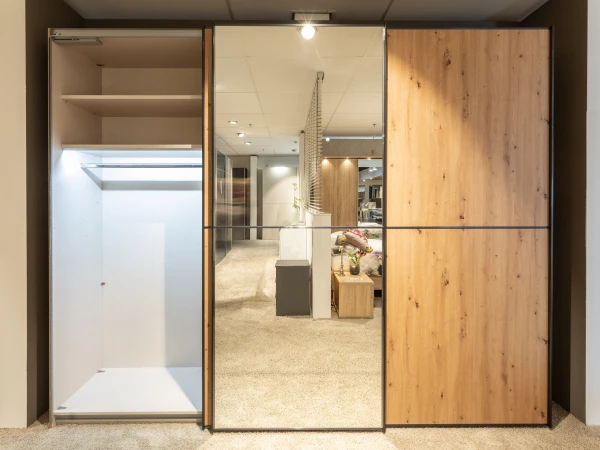 Staud Schuifdeurkast SINFONIE PLUS Met Spiegel - Eik Hout 7 Staud Schuifdeurkast SINFONIE PLUS Met Spiegel - Eik Hout - Afbeelding 5